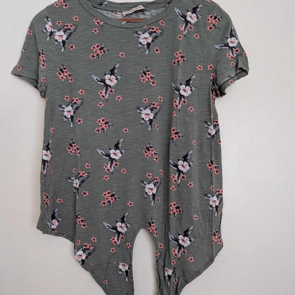 Oasis Floral Green Top